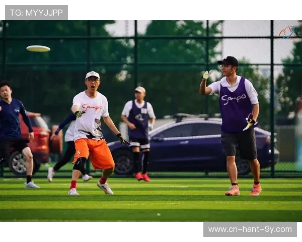 成都飞盘队与北京飞盘队赛后复盘团队协作的精彩瞬间与经验分享